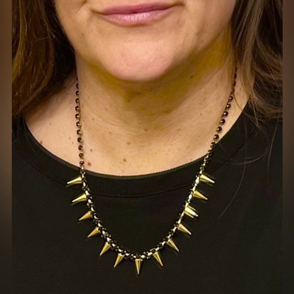 ADIA KABUR spike spray necklace (Gold/ black)
